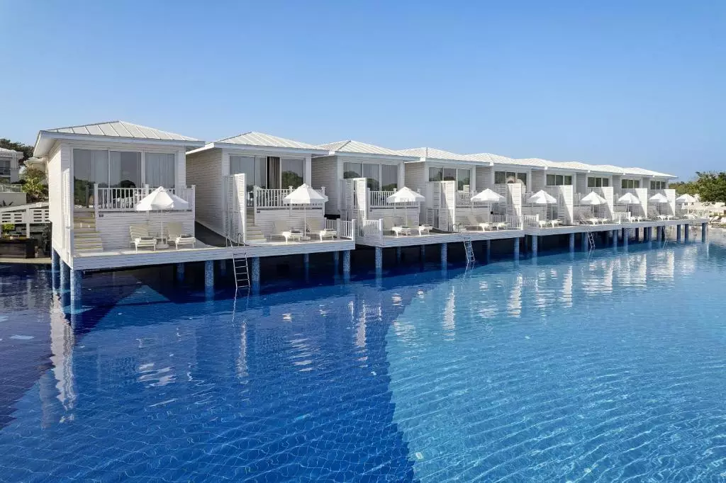 اتاق 2 هتل تایتانیک بلک آنتالیا